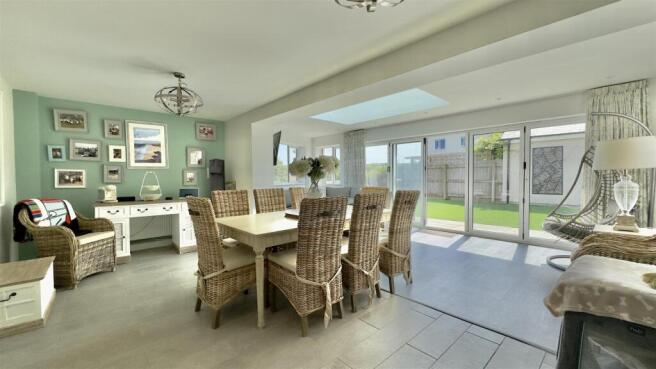 Kitchen:Diner:Family Room.jpeg