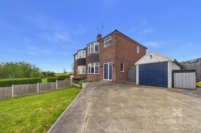 3 bed Semi-Detached for sale Image 12