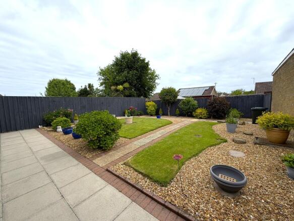 2 bed Detached Bungalow for sale Image 4