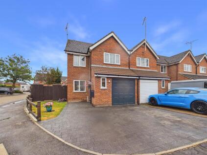 Dormer Close, The Willows, Aylesbury