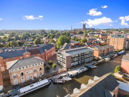 Armstrong Drive, Worcester, Worcestershire, WR1 2GE