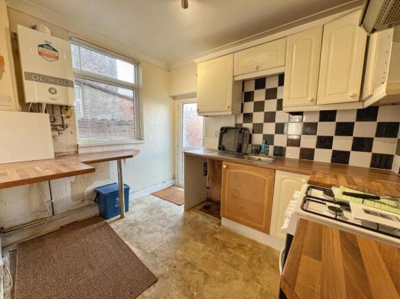 13 Robert Street, Cardiff, CF5 5AA photo 4