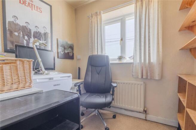 3 bed Terraced for sale Image 12