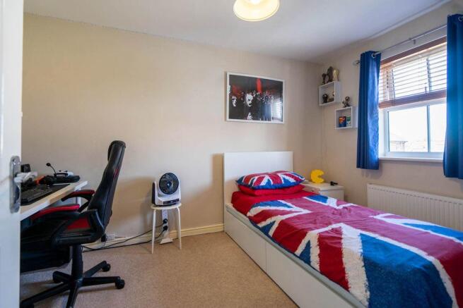 Bedroom 2 (Double)