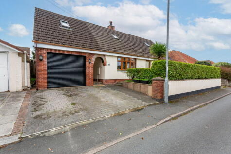 Wrey Avenue, Sticklepath, Barnstaple, North Devon