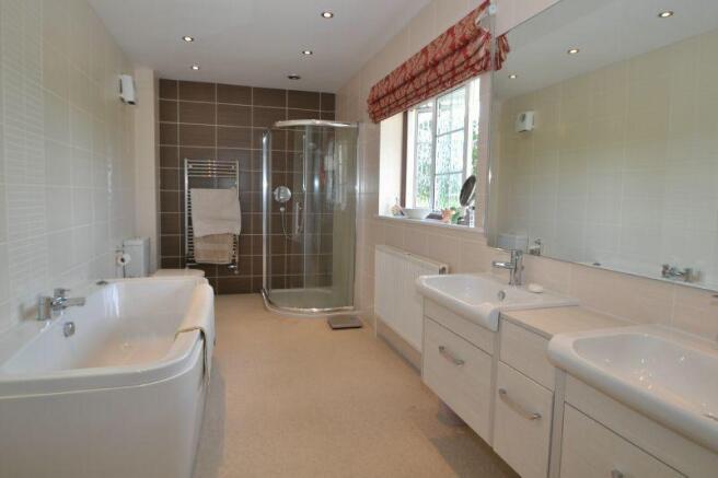 Ensuite Bathroom