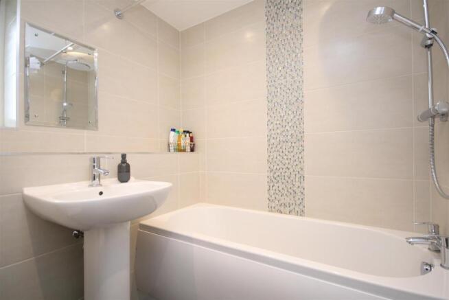 Bathroom .JPG