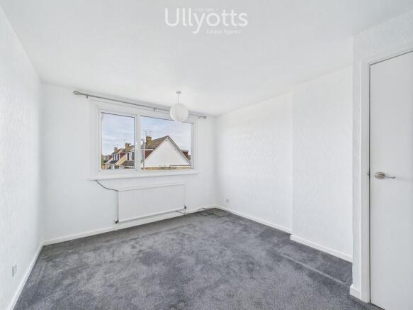 3 bed Semi-Detached to rent Image 9