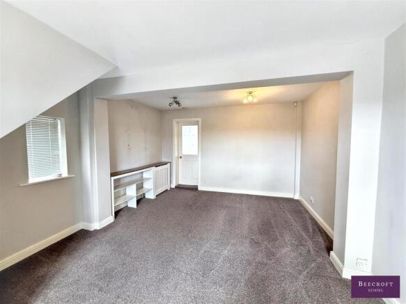 2 bed Semi-Detached for sale Image 5