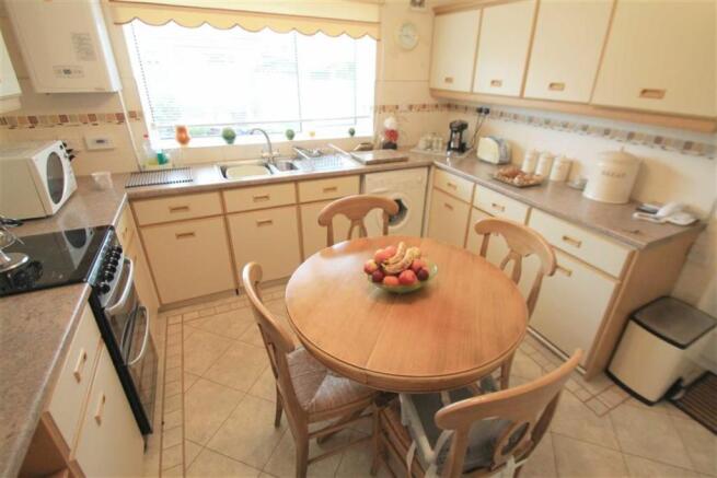 Kitchen/Breakfast Ro