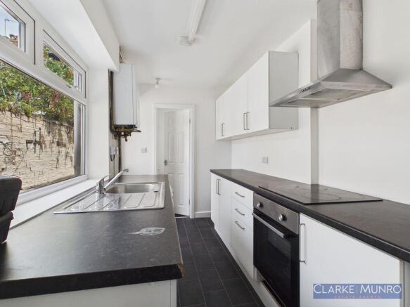 2 bed Terraced for sale Image 5