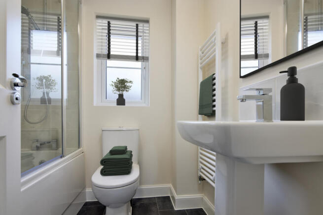 3 bed Town House for sale Image 4