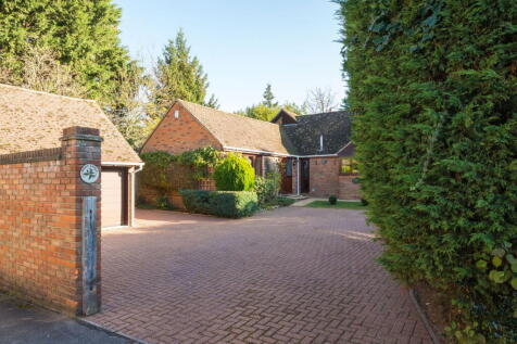 Sale Agreed By Kayleigh Stevens