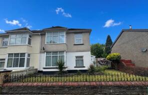 27, Blackwood Road, Blackwood NP12 2BR