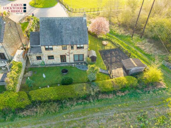 4 bed Detached for sale Image 10