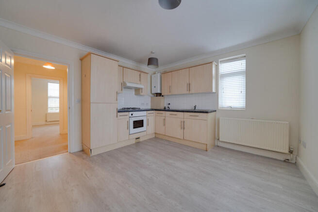 75D Kneesworth St...