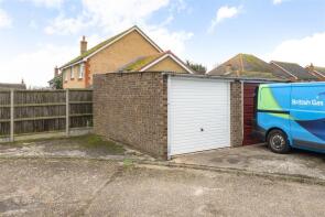 1a, Kimberley Grove, Whitstable CT5 4AY