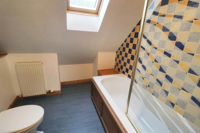 bathroom (1).jpg