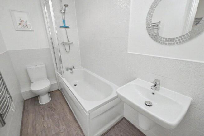 2 bed Apartment for sale Image 8