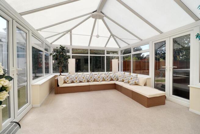 4 bed Detached for sale Image 7