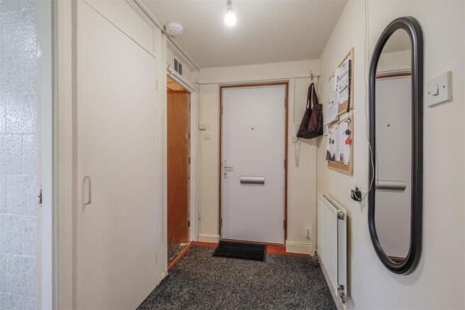 1 bed Flat for sale Image 8