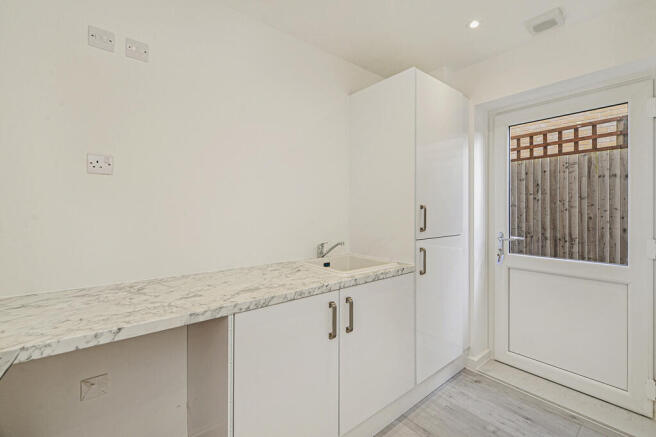 Broadclough Way, Maidstone, Kent, ME17 3UX photo 4