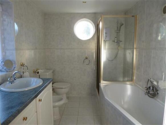 Photo 6