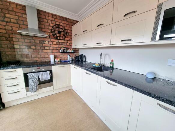 Lounge/Kitchen