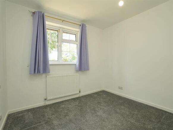 2 bed Semi-Detached Bungalow for sale Image 9