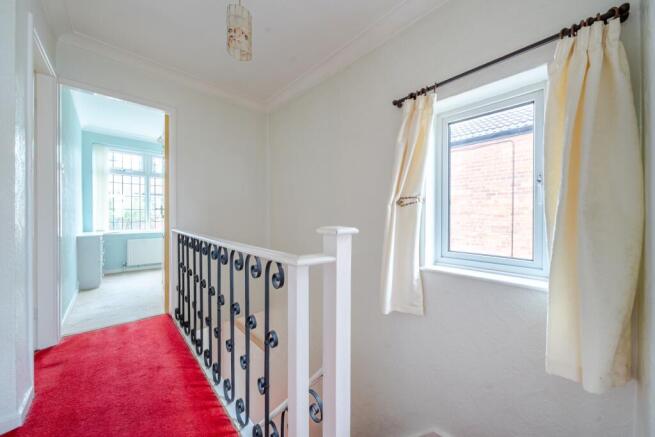 3 bed Semi-Detached for sale Image 9