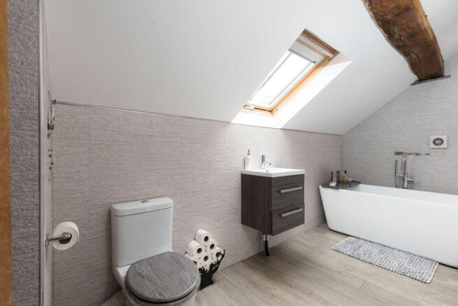 2 bed Cottage for sale Image 12