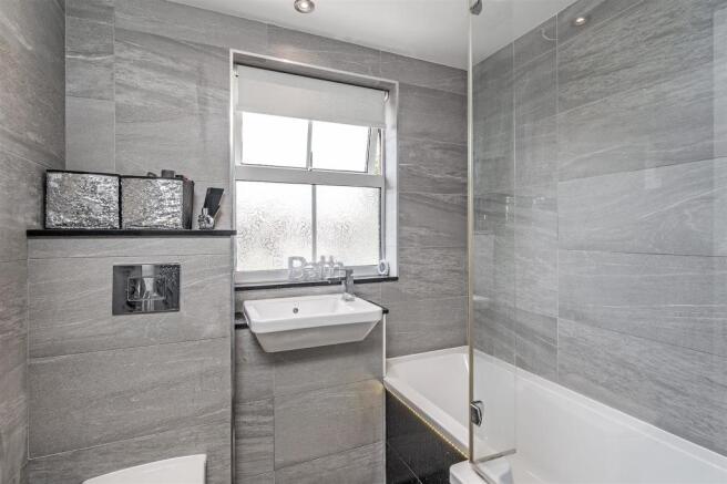 35 Austcliff Close-3_lo.jpg
