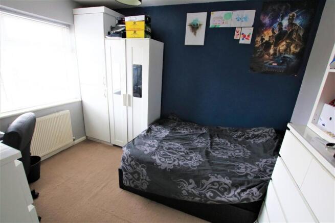 bed2.jpg