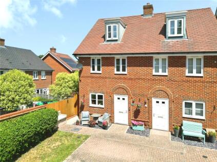 Dashers Close, Crowthorne, Berkshire, RG45