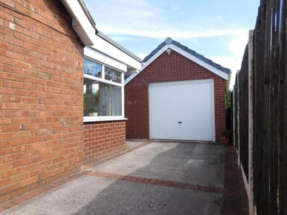 Detached Garage