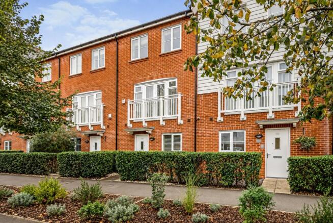 4-bed terraced on Chequers Avenue, High Wycombe, Buckinghamshire, HP11, £500,000