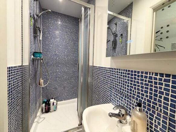 En-suite Bathroom