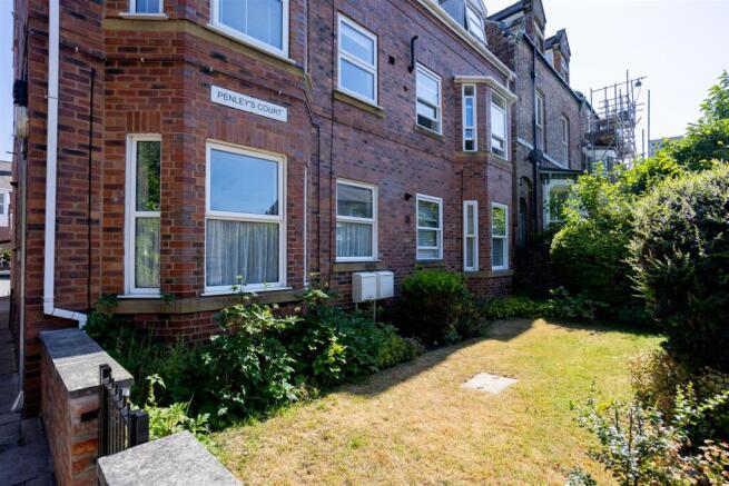 3_Penleys_Court16.jpg