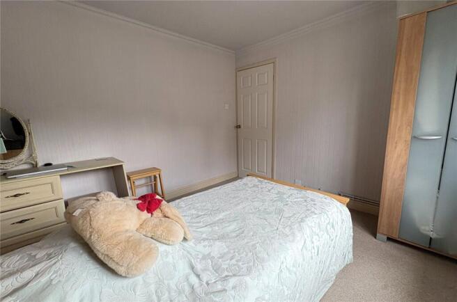 2 bed Apartment for sale Image 12