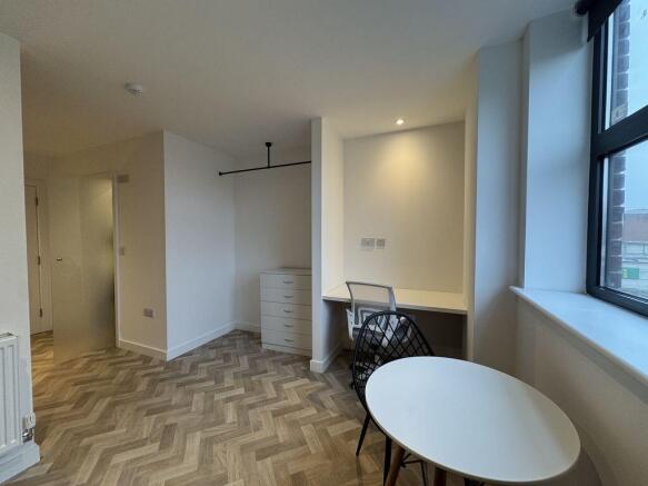 1 bed Flat to rent Image 6