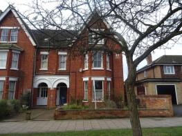 Flat 2, 34, De Parys Avenue, Bedford MK40 2TW
