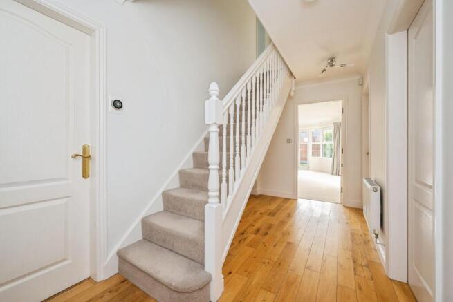 37wyndhamwoodclose-4.jpg