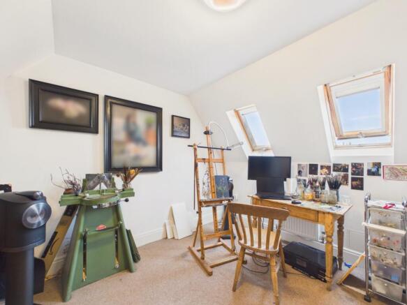 3 bed Terraced for sale Image 12