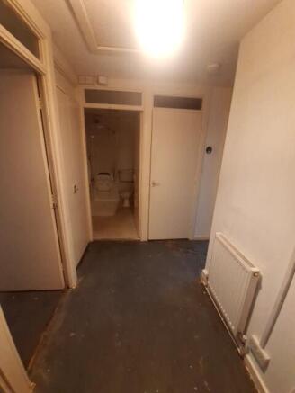 2 bed Flat to rent Image 9