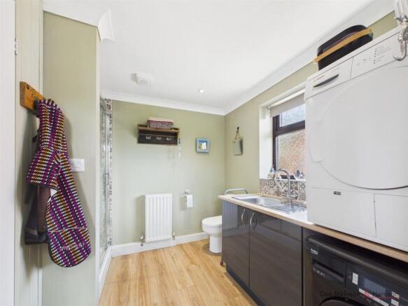 2 bed Detached Bungalow for sale Image 11