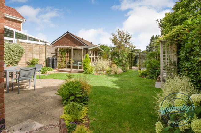 Rear gardens & patio