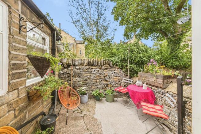 3 bed Cottage for sale Image 4