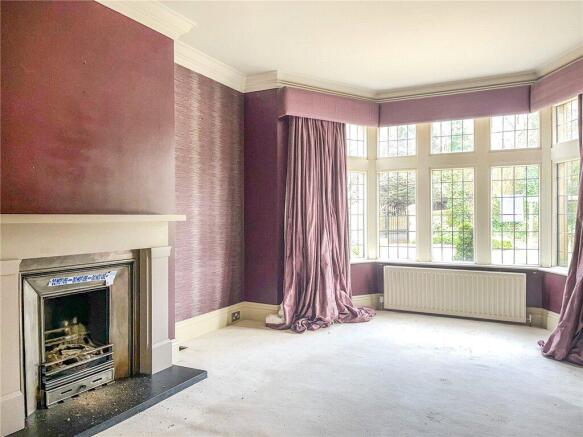 5 bed Detached for sale Image 10