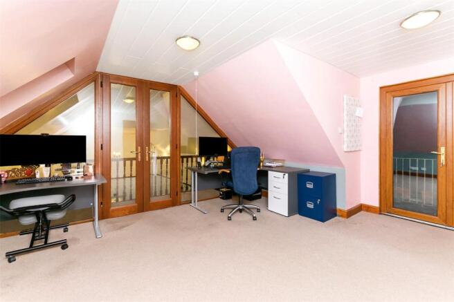 Office/Bedroom 6