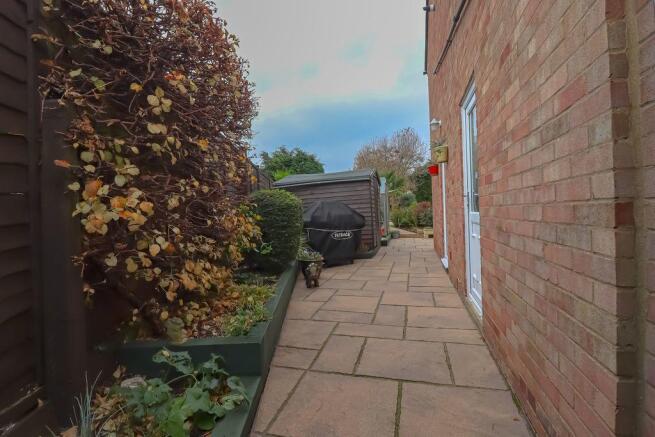 Garden at Side